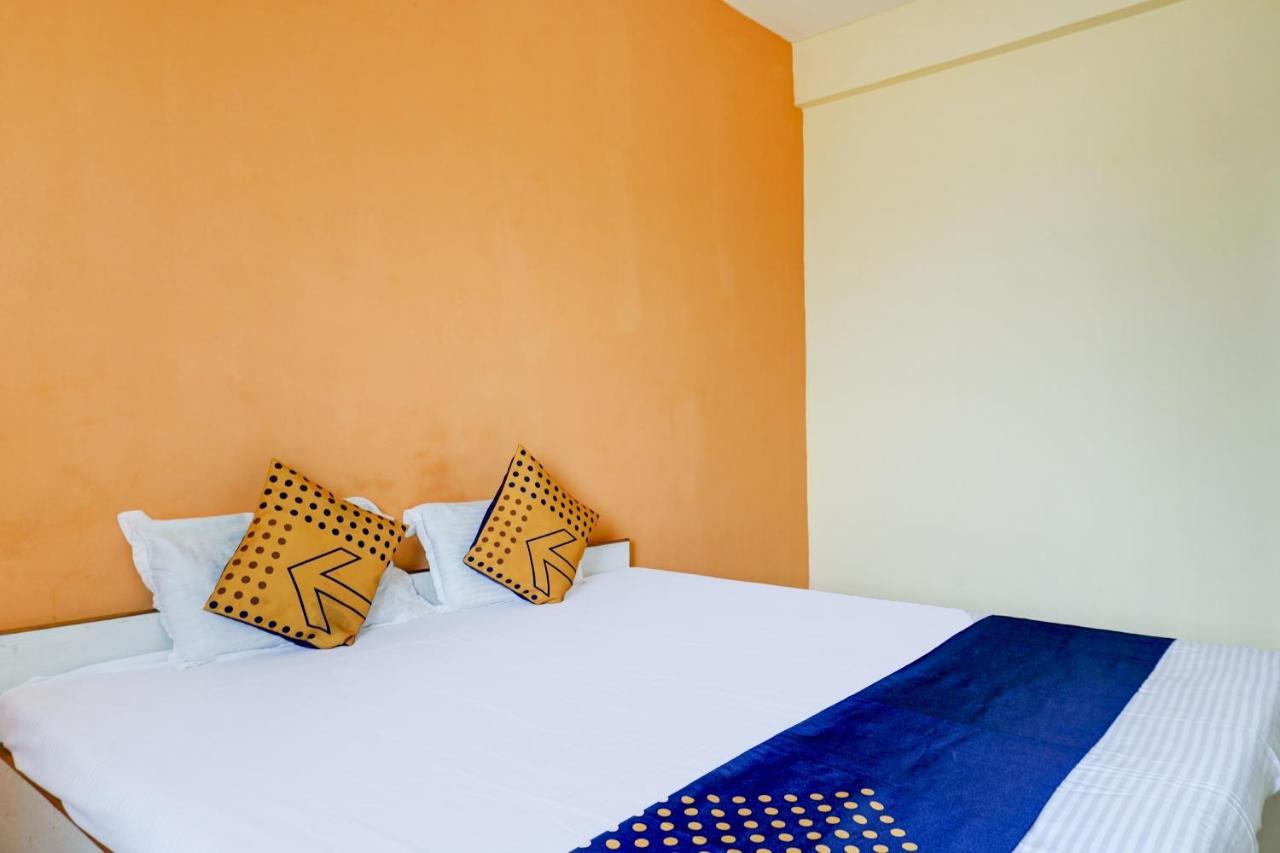 Spot On 82626 Hotel Shivtara Morgaon エクステリア 写真