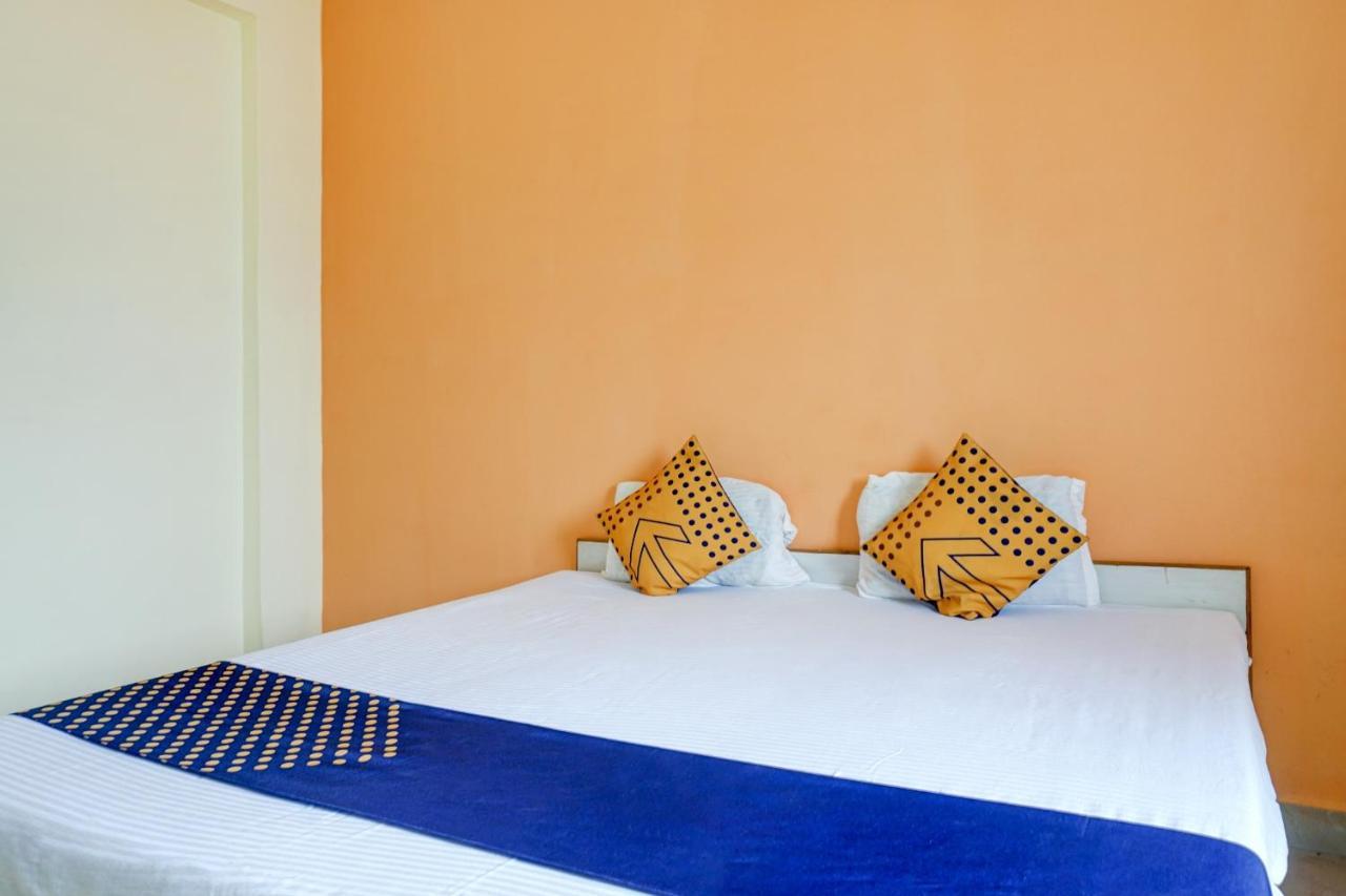 Spot On 82626 Hotel Shivtara Morgaon エクステリア 写真