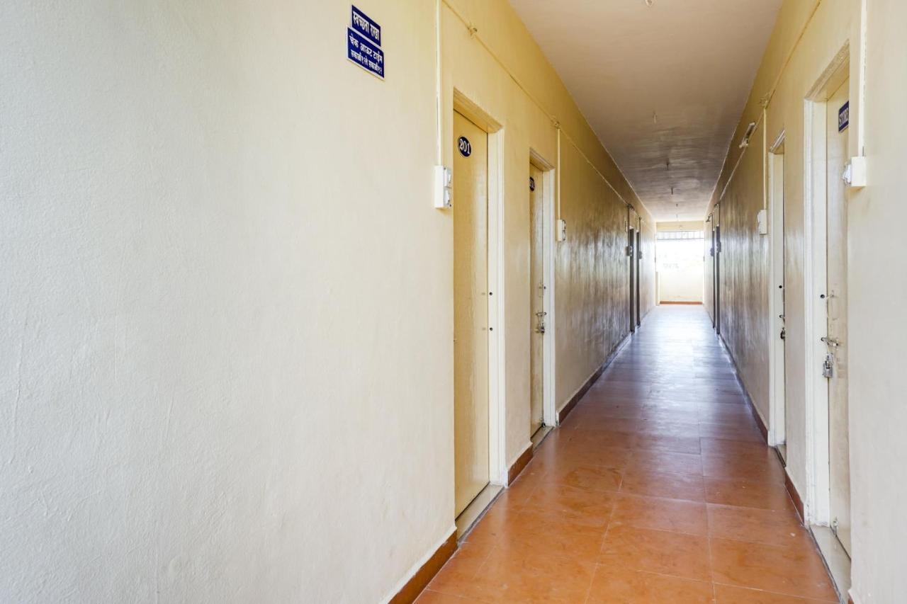 Spot On 82626 Hotel Shivtara Morgaon エクステリア 写真